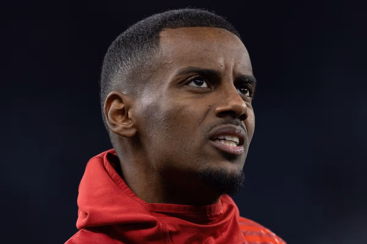 Potter lining up Isak’s callup despite horror injury