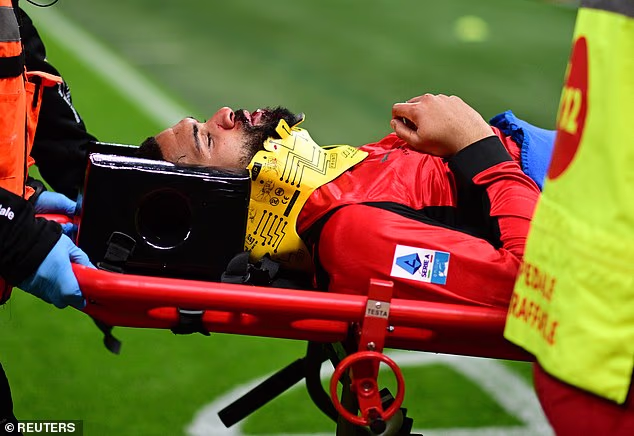 Ex-Chelsea international suffers bizzare Injury