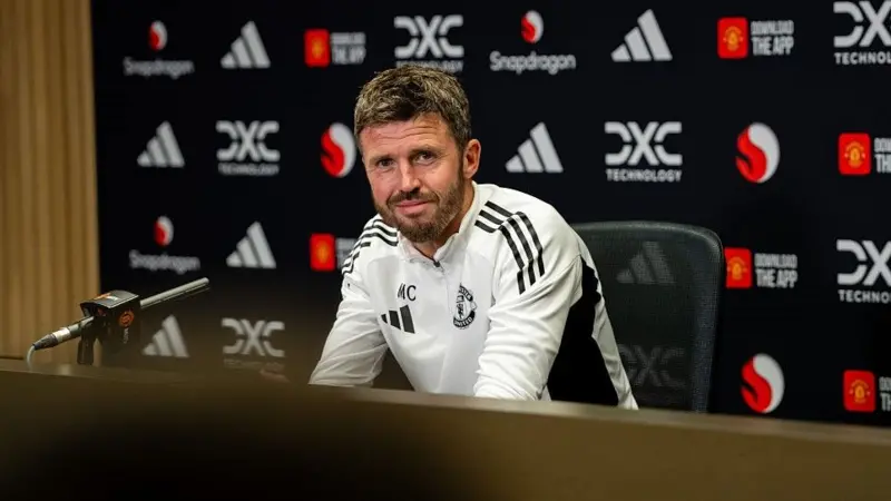Ratcliff under fire as Carrick comments on United owners statement