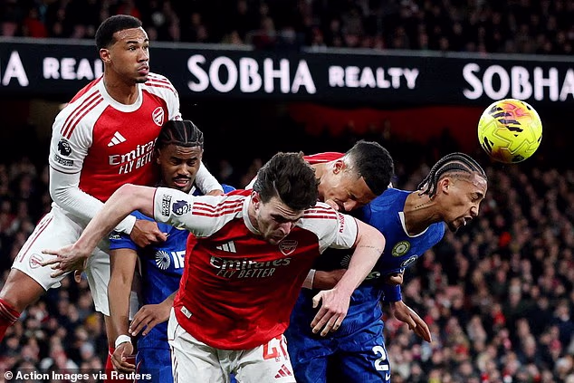 “I think its gone too far” -Carrick on arsenal corner antics
